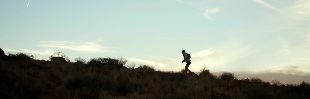 Sally McRae Conquista la Mítica Ultramaratón Moab 240 en el Documental "Mente sobre Millas"